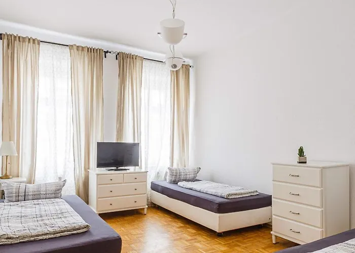 شقة Enjoy Your With Dkn - Mon-sun - Late Night Check-in - Multilanguage - Near Railway Station - Witamy Serdecznie لبسيا