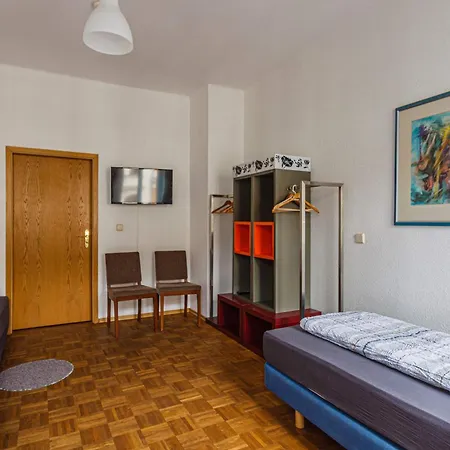 Enjoy Your With Dkn - Mon-sun - Late Night Check-in - Multilanguage - Near Railway Station - Witamy Serdecznie * Leipzig