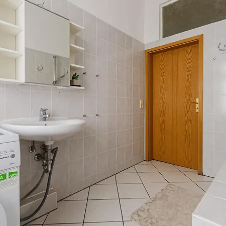 Enjoy Your With Dkn - Mon-sun - Late Night Check-in - Multilanguage - Near Railway Station - Witamy Serdecznie Apartamento Leipzig