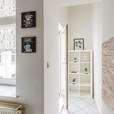 Enjoy Your With Dkn - Mon-sun - Late Night Check-in - Multilanguage - Near Railway Station - Witamy Serdecznie Διαμέρισμα Λειψία